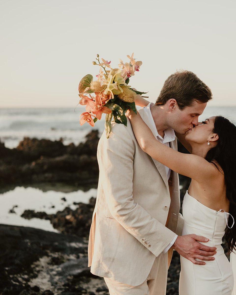 Fairmont Orchid, Hawaii (@fairmontorchid) on Twitter photo Say "I do" on the shores of the Kohala Coast, where endless ocean vistas meet everlasting love. 💍 🌊 @fairmontorchidweddings
📷 <a href="/couplecups/">Couple Cups</a> Say "I do" on the shores of the Kohala Coast, where endless ocean vistas meet everlasting love. 💍 🌊 @fairmontorchidweddings
📷 <a href="/couplecups/">Couple Cups</a>