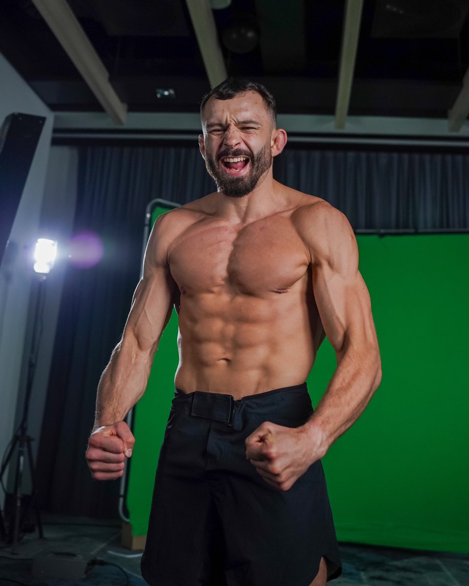 I put everything I had into this! 
See you tomorrow !
I'm ready as ever ! 

Smukły i atletyczny 🦾🦿
<a href="/KSW_MMA/">KSW</a>