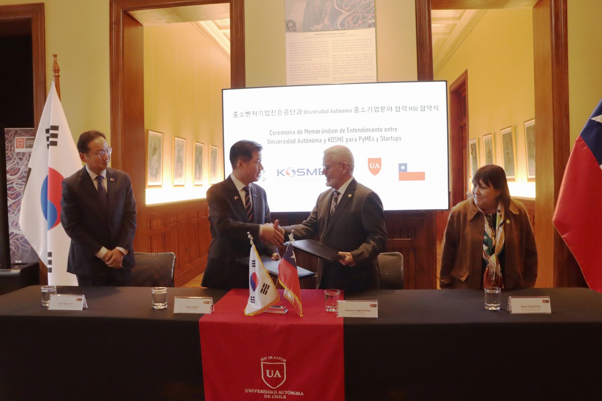 autonomadechile's tweet photo. Este miércoles recibimos a una comisión de la República de Corea🇰🇷 en nuestra Sede Santiago para firmar un Memorándum de Entendimiento (MoU) entre #KOSME, entidad gubernamental dedicada al apoyo de pequeñas y medianas empresas a nivel internacional y nuestra Universidad 👏🏼. https://t.co/1i3ar5g8Tb