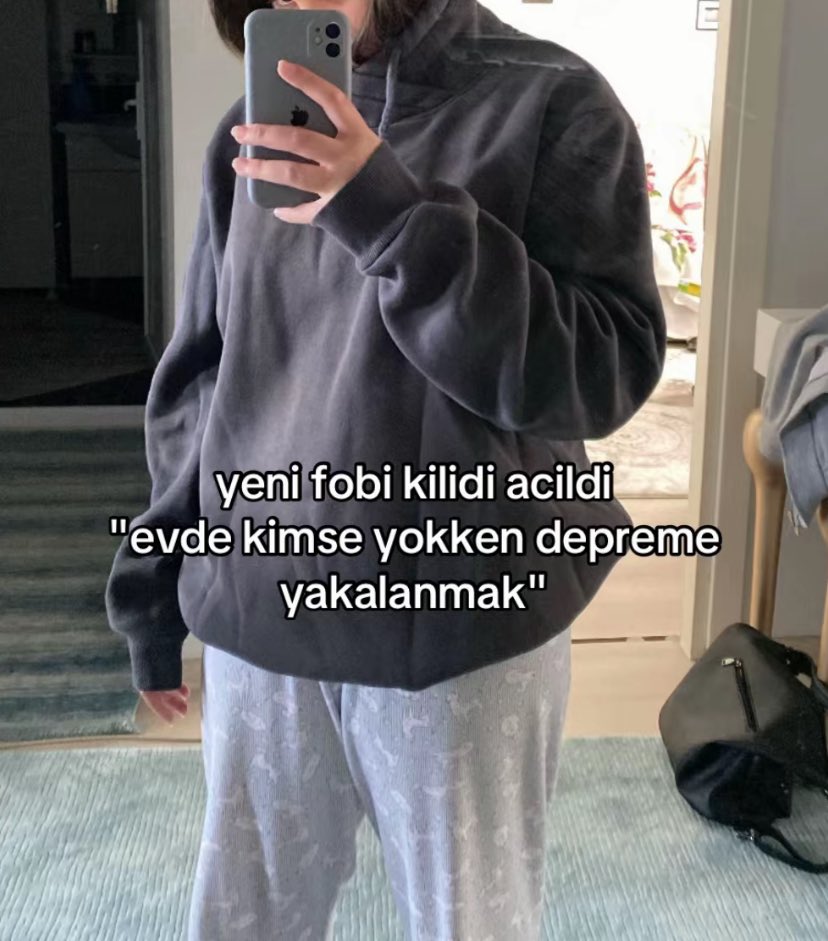 Alya (@alyareckles) on Twitter photo 