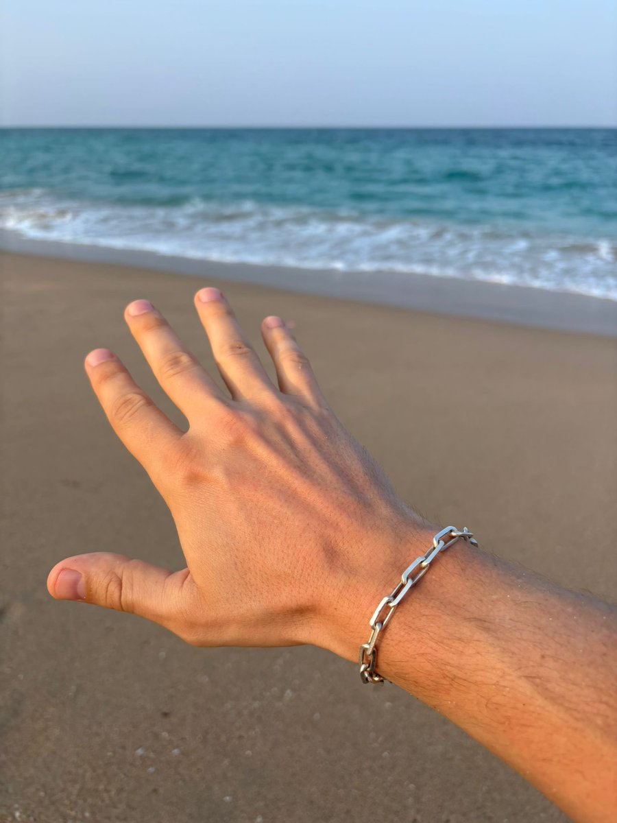 KISS - Keep it simple stupid. The ultimate design principle

 lucasplus.com/shop/simple-ch…