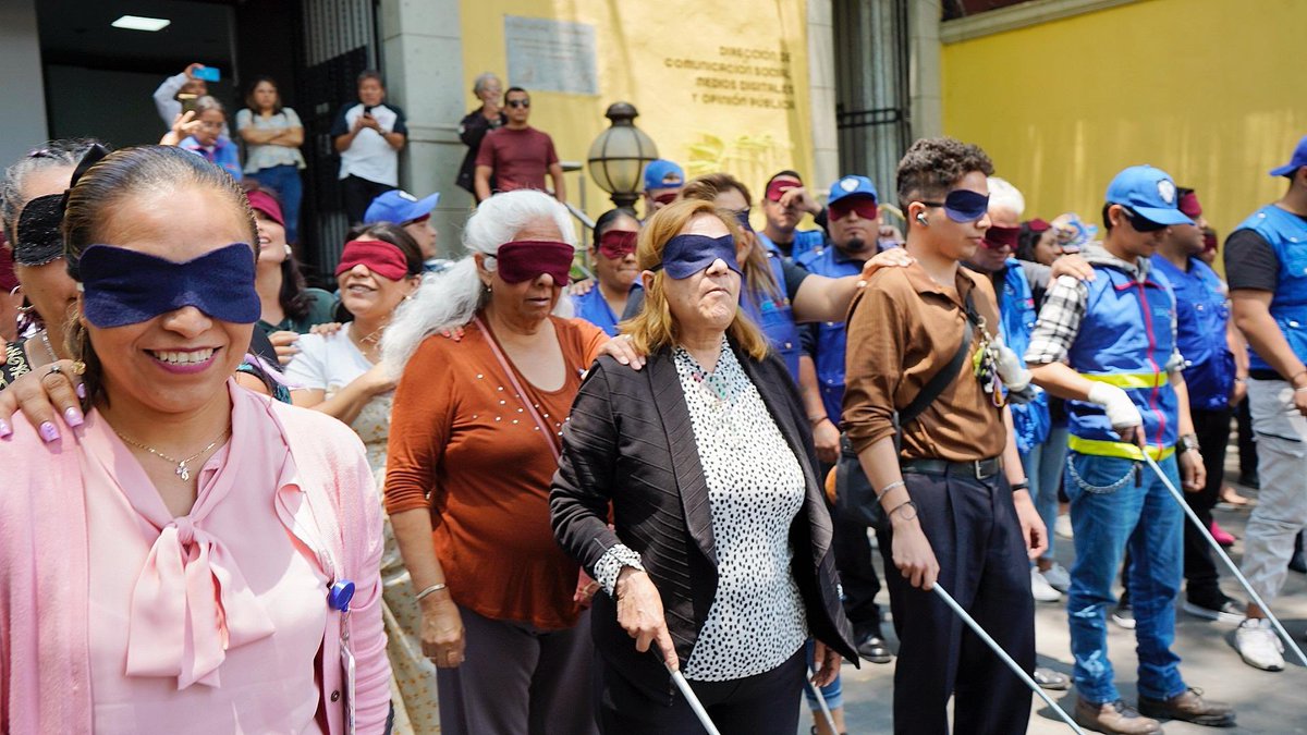 Por un #Coyoacán libre de discriminación, durante el taller “Toma de Conciencia e Inclusión” ♿️ sensibilizamos a nuestro personal, con prácticas y dinámicas vivenciales, sobre la importancia de brindar en todo momento un trato igualitario a la ciudadanía. #ContigoImparables 🤝✨