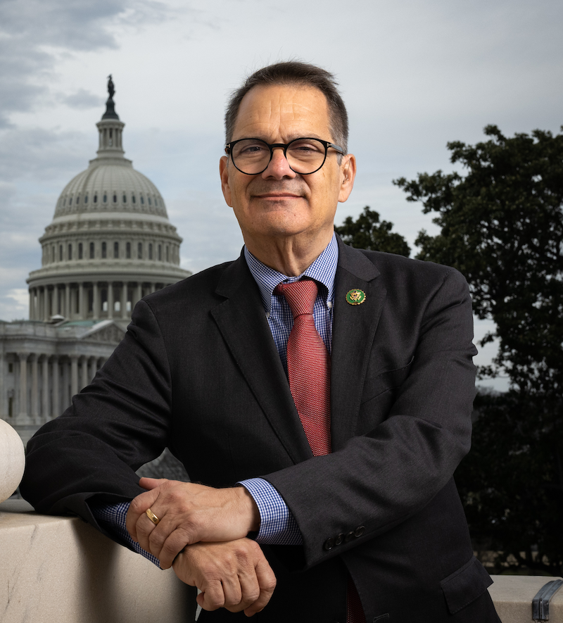Center for Effective Lawmaking (@thelawmakers) on Twitter photo <a href="/TheLawmakers/">Center for Effective Lawmaking</a> Co-Directors <a href="/craigvolden/">Craig Volden</a> of <a href="/UVABatten/">UVA Batten School</a> and Alan Wiseman of <a href="/VandyPoliSci/">Vanderbilt University Political Science</a> interviewed <a href="/RepGusBilirakis/">Gus Bilirakis</a> about what it takes to be an effective lawmaker. See the full discussion and highlights here: thelawmakers.org/conversations-… <a href="/TheLawmakers/">Center for Effective Lawmaking</a> Co-Directors <a href="/craigvolden/">Craig Volden</a> of <a href="/UVABatten/">UVA Batten School</a> and Alan Wiseman of <a href="/VandyPoliSci/">Vanderbilt University Political Science</a> interviewed <a href="/RepGusBilirakis/">Gus Bilirakis</a> about what it takes to be an effective lawmaker. See the full discussion and highlights here: thelawmakers.org/conversations-…