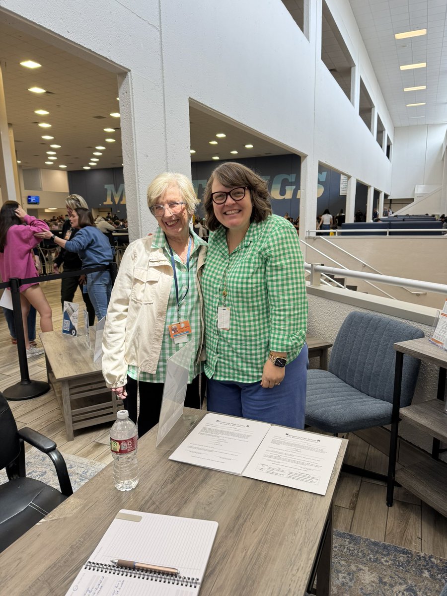 Twinning with Mrs Farris! Great minds think alike! <a href="/HumbleISD_KHS/">Kingwood High School</a> <a href="/HumbleISD/">Humble ISD</a> <a href="/HumbleISD_CBS/">HumbleISD_CBS</a>