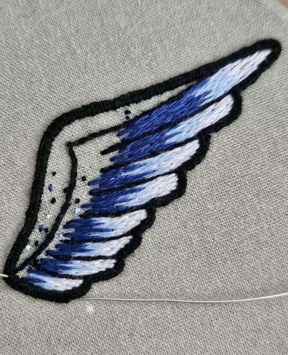 Swipe to see each colour added to this silk shaded wing 

This design will be going out to subscribers on the 1st May. If you like what you see, sign up now at bealice.ie/plans-pricing