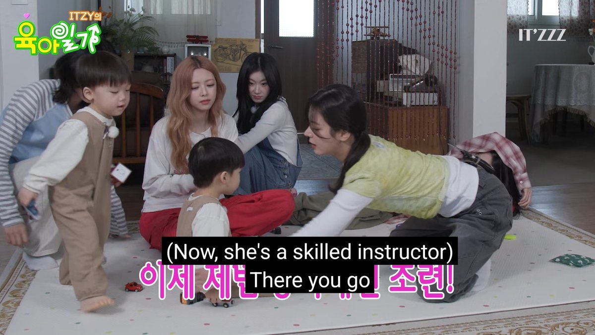 jojojoestar08's tweet image. Lia good trainer, like with Bella ahaha

#ITZZZ #ITㅋㅋㅋ #ITZY의육아일기
