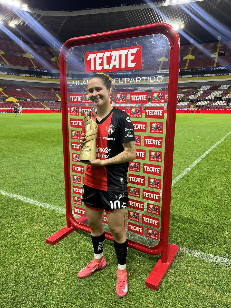 Feliz por el gol en liguilla, ahora pensar en el próximo juego del sábado! ❤️🖤