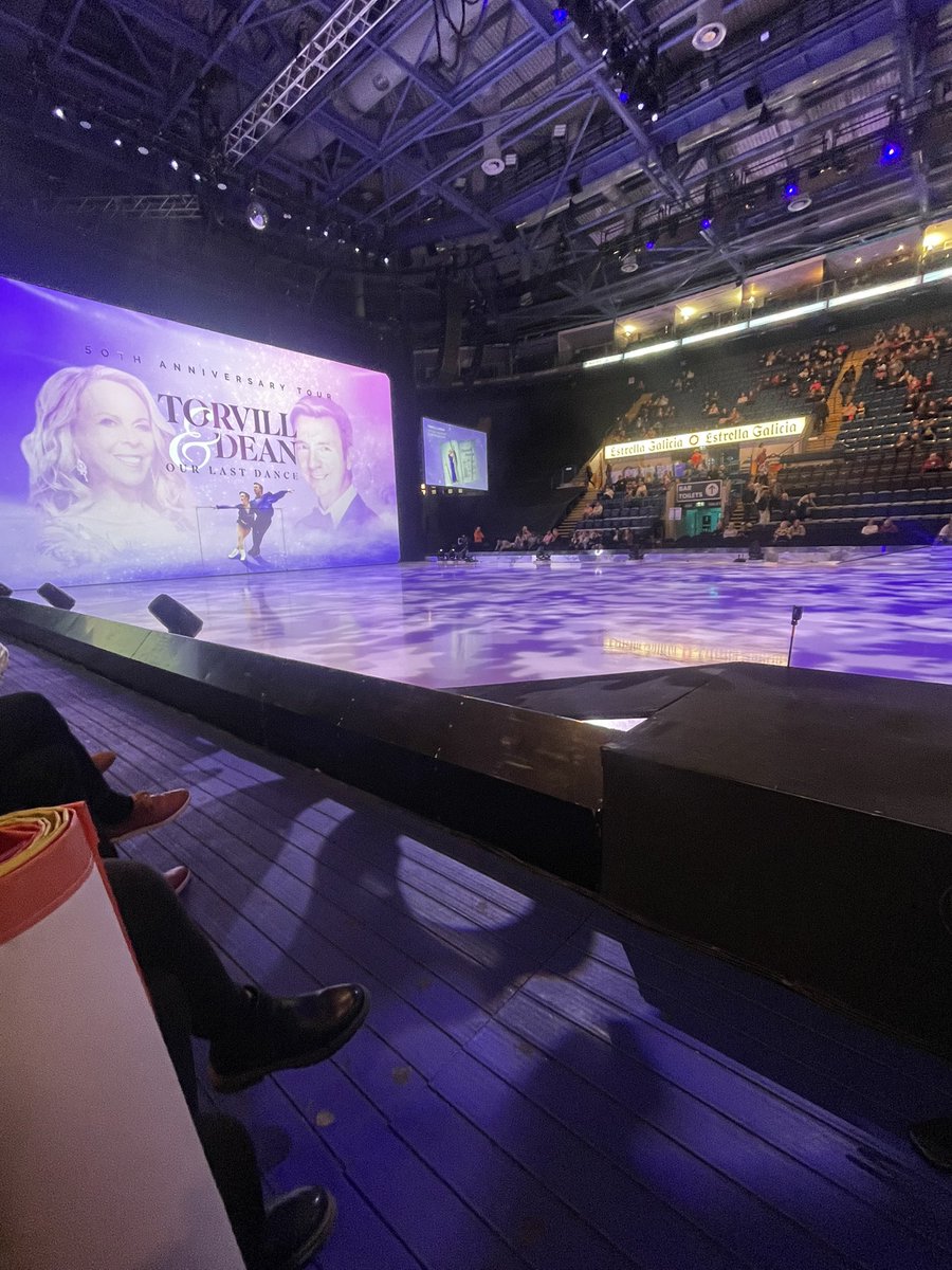 We’re ready to whoop you on <a href="/torvillanddean/">Jayne and Chris</a> 💜🙌🏻