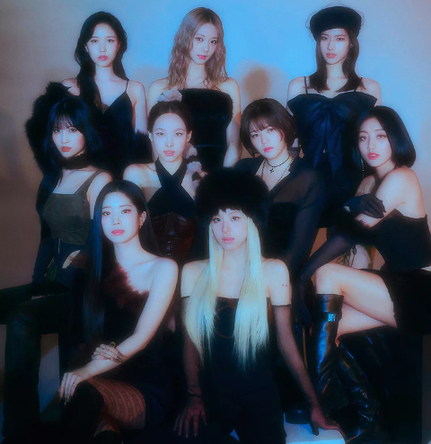 AboutMusicYT's tweet photo. TWICE is expected to have a comeback in the 4th quarter of the year. https://t.co/rUJmmXc8eE
