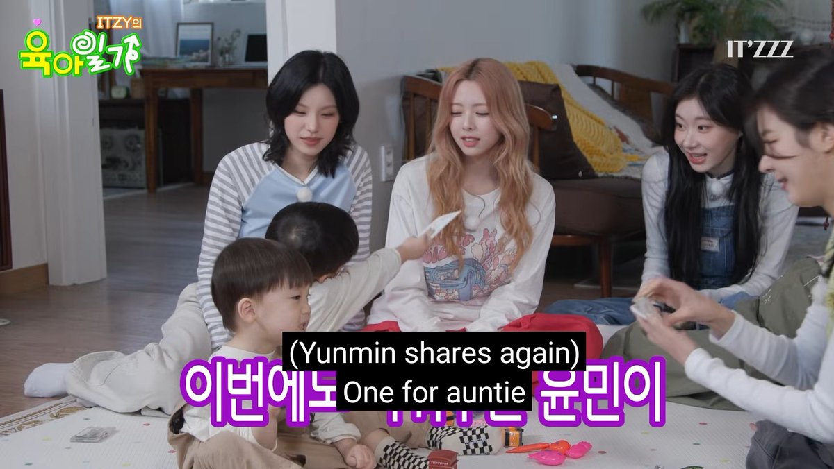 jojojoestar08's tweet image. auntie yuna 🤣

#ITZZZ #ITㅋㅋㅋ #ITZY의육아일기