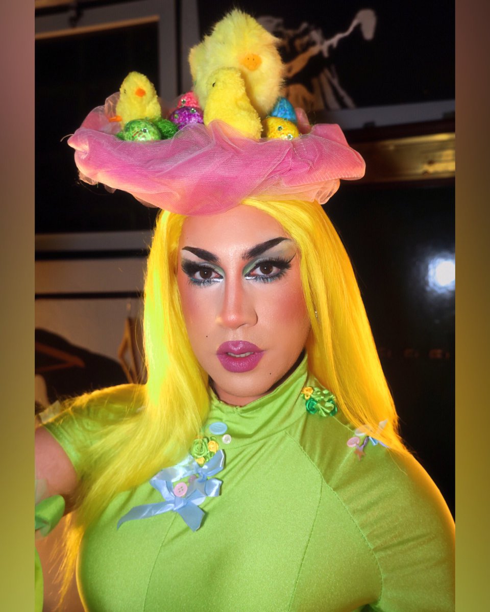 valcreador's tweet photo. VALLEY’s Easter @ Pico island for LAVA Festival was so wholesome! 🥹💖🫶🏻
#valleydation #dragqueen #lavafestival #azores #azoresfestival #azoreandragqueen #dragqueenportugal https://t.co/PlsUzbqPKB