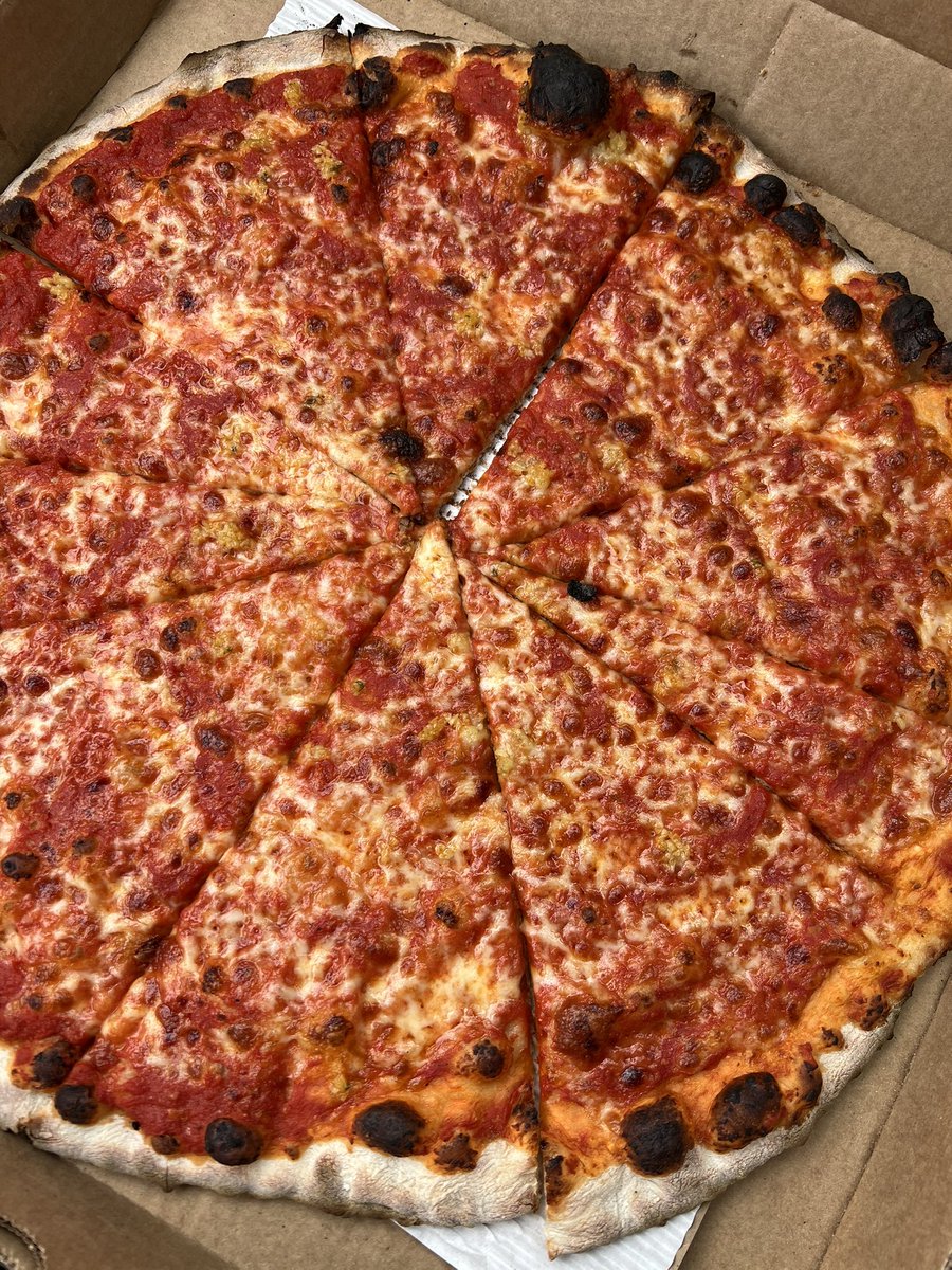 EpicElliott's tweet photo. @stoolpresidente Pizzeria 203 
Vineland, NJ https://t.co/4tBjodO4lj