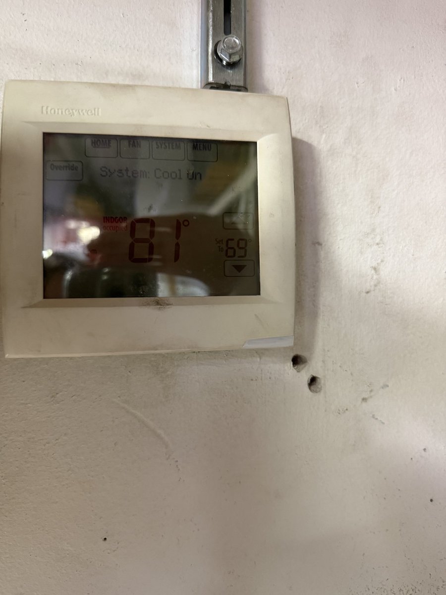 hey is it illegal to work in 81° heat with no air conditioning can I sue this company