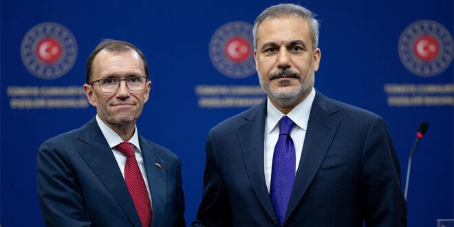 arap_ajans's tweet image. #Türkiye Ve #Norveç Dışişleri Bakanları, #Suriye'ye Yönelik Yaptırımların Tamamen Kaldırılmasının Önemini Vurguladı
DEVAMI İÇİN: facebook.com/SANAHaberAjans…