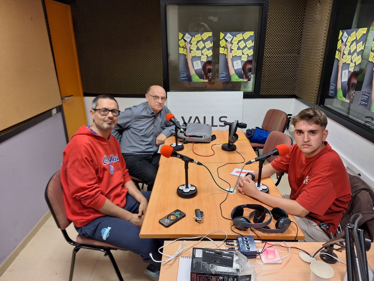 #VallsEsports (24-04-2025)
Tertúlia amb Chechu Romero, Hector Omedes i Albert del Rey.
<a href="/CBValls/">Club Bàsquet Valls</a> @uevalls <a href="/atleticvalls/">Futbol Club Atlètic de Valls</a>
#TerceraFEB #LligaElit #3Cat16 #FutbolCat
