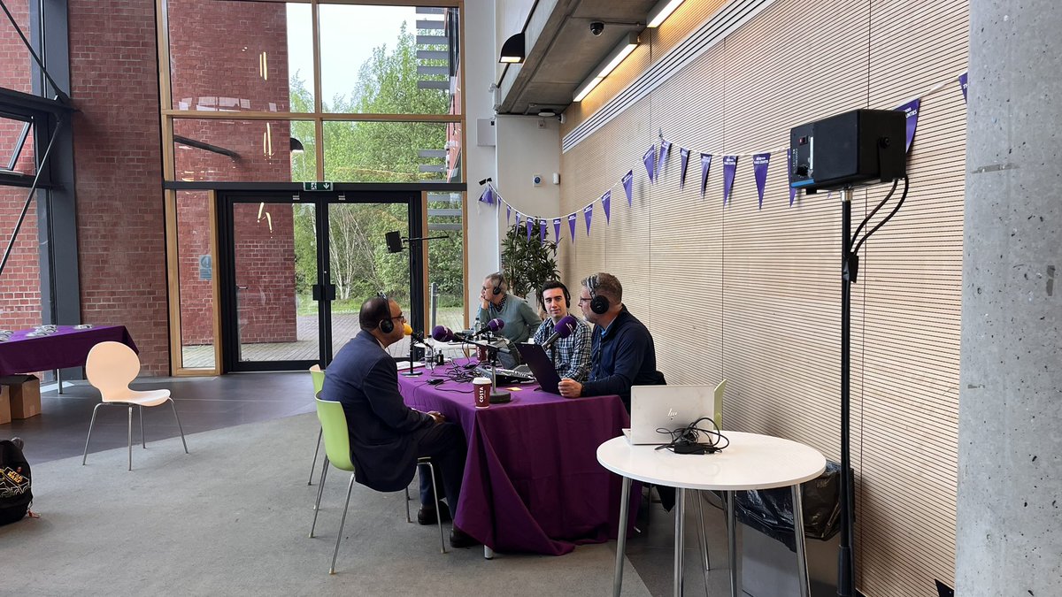 Another great <a href="/BBC3CR/">BBC Beds, Herts & Bucks</a> outside broadcast this morning from <a href="/STEMcollege/">Kimberley College</a> all about the Universal Studios Theme Park. So pleased to have been able to organise an exclusive interview with Universal and work with <a href="/Danny_Fullbrook/">Danny Fullbrook</a> on this project!📣🎢