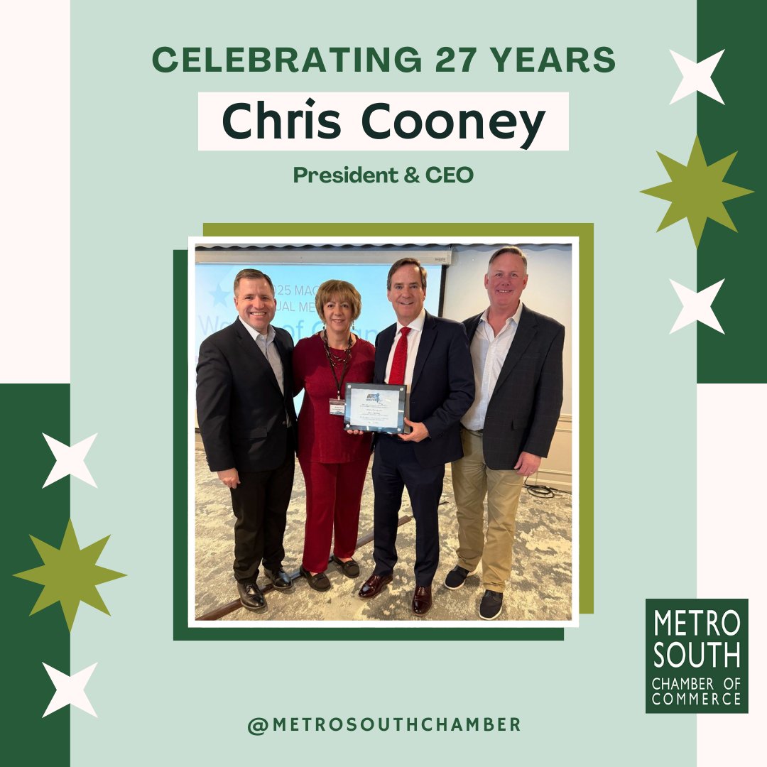 We’re celebrating big milestones at the Metro South Chamber! 🎉

Chris Cooney marks 27 yrs w/ the Chamber &amp; 35 yrs of service - honored at MACCE!

Shoutout to:
🌟 Hannah McGuire - 1 yr
🎈 Emma Penardi - 7 yrs
🎉 Theresa Lobo-Albin - 5 yrs

Thank you all! 💚