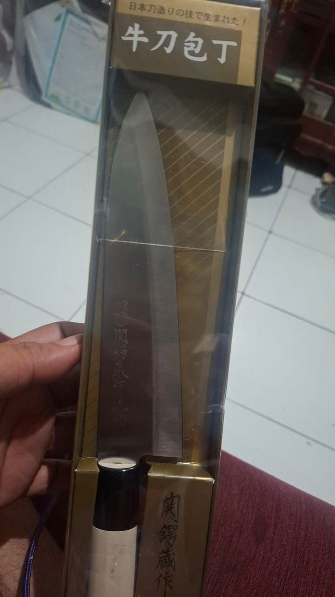 dimassaggr29's tweet photo. 👵 : beli piso mulu bakal apa sih?
🧑 : ..... https://t.co/0ex5qImn0k