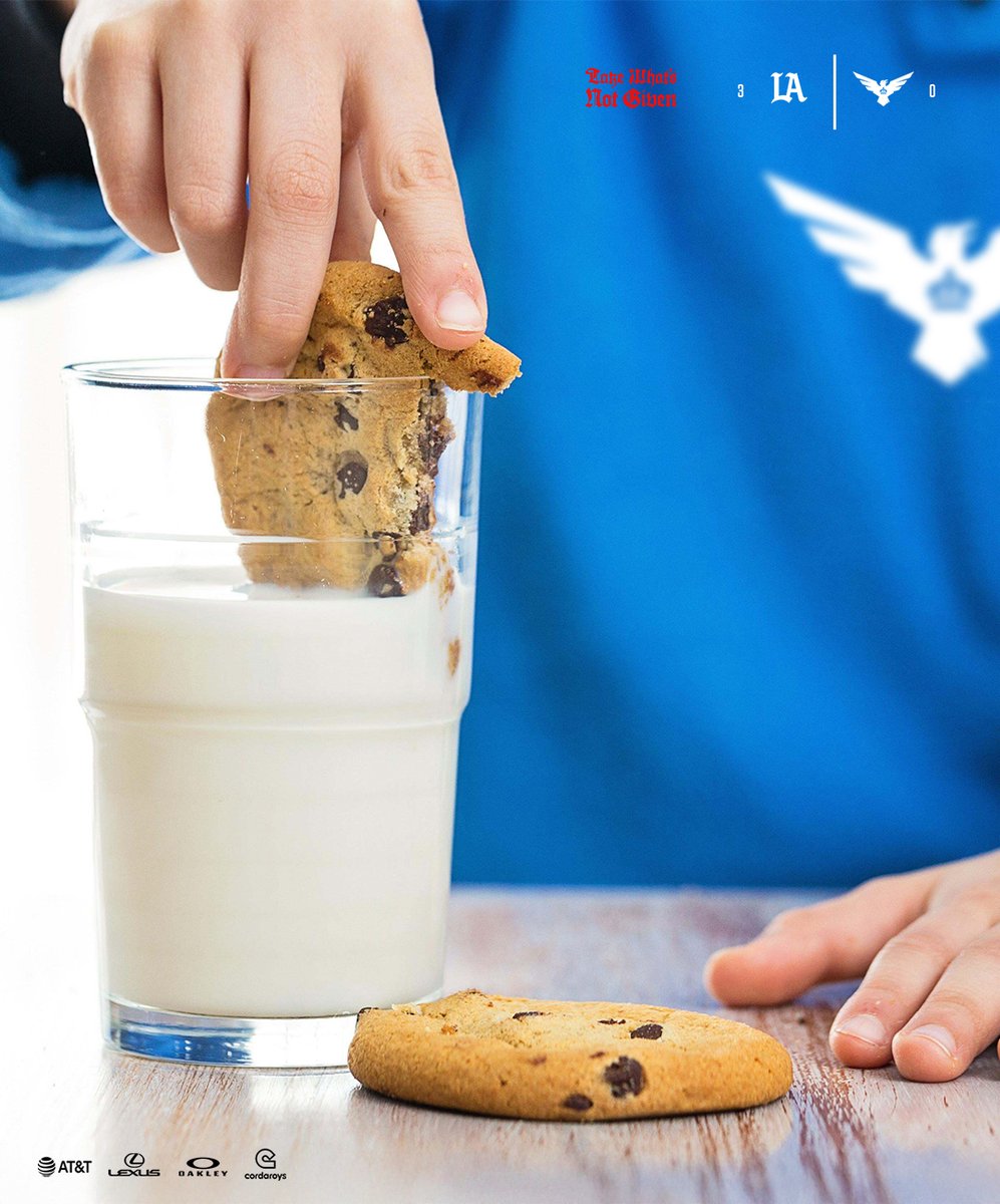 LAThieves's tweet image. They fall for it every time.