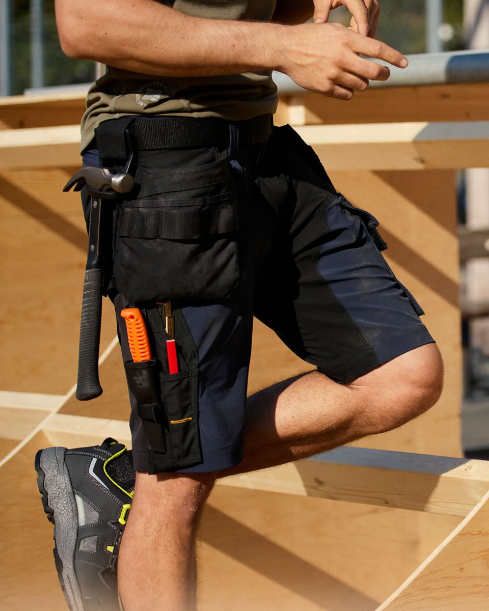 Ready to take on a warm, active workday? 💨💪 These durable work shorts combine 4-way stretch with windproof panels and body-mapped design — ready to work, built to last. #snickersworkwear snickersdirect.co.uk/snickers-6175-…