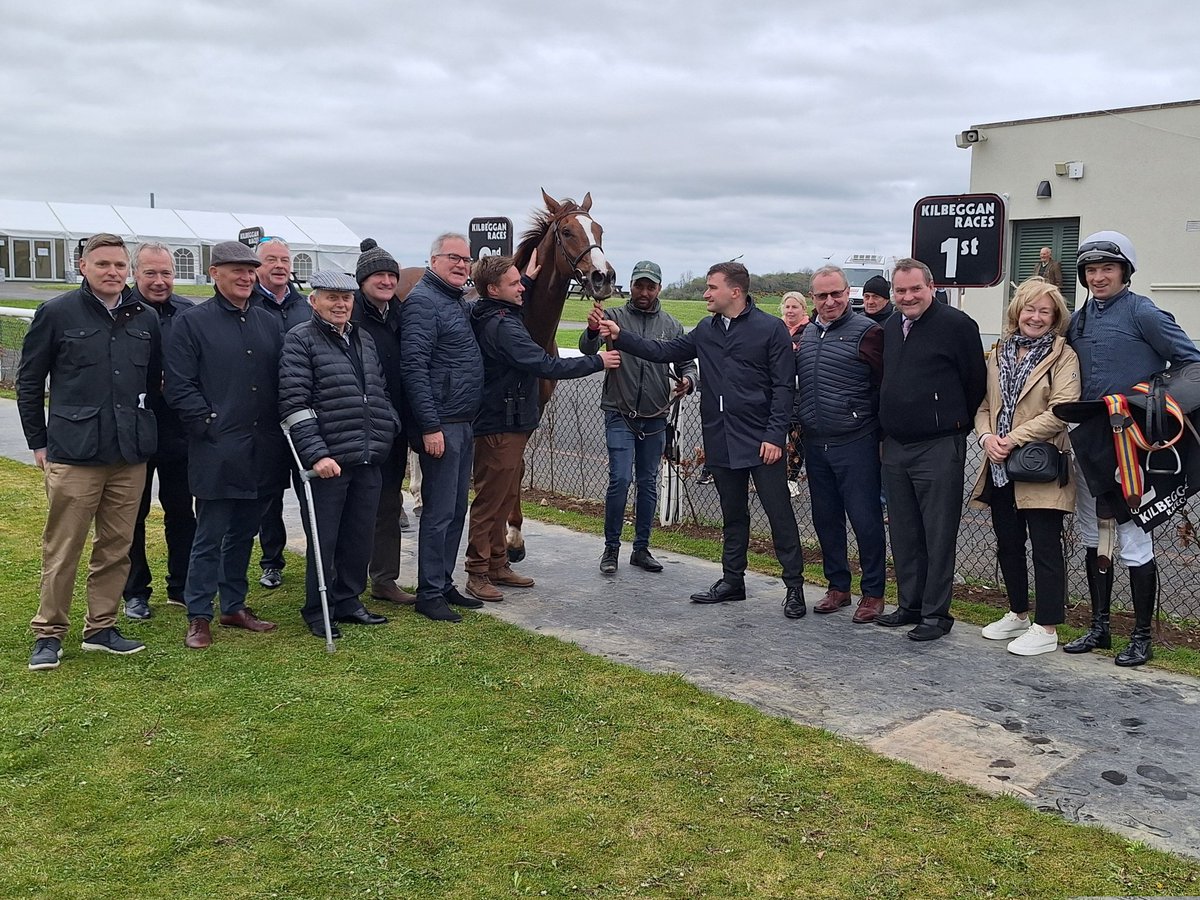 Fillyoureye &amp; Patrick Mullins with winning connections <a href="/KilbegganRaces/">Kilbeggan Races</a> <a href="/WillieMullinsNH/">Willie Mullins</a>