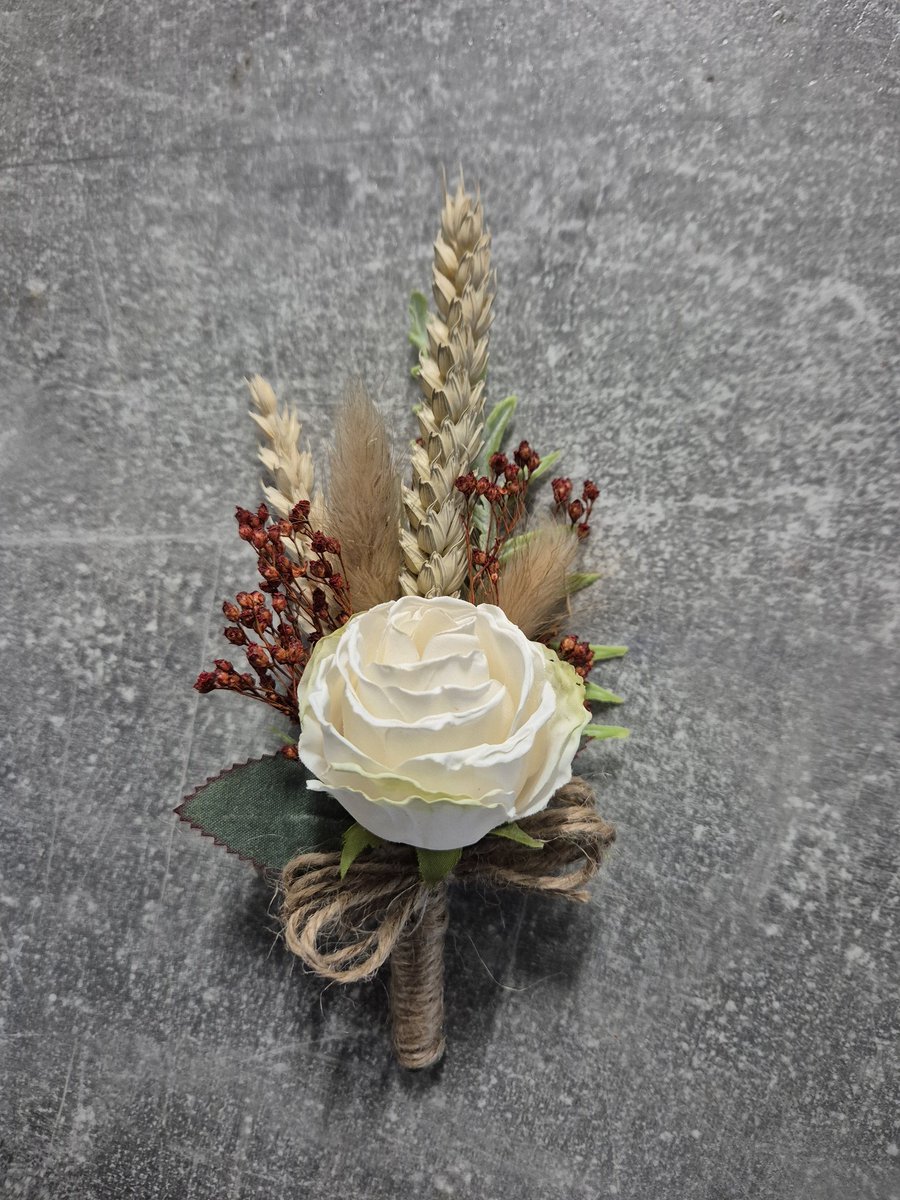 Stunning dried buttonholes and Corsage 😍 
Made to order 
Jaynes flower studio 
Llandrindod Wells 
LD1 6AG