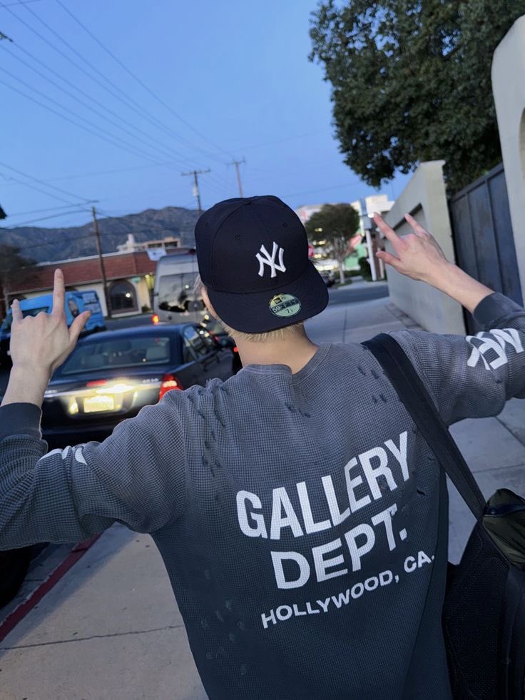 [PINTEREST]

#JUNGWON — offstage moments 🇺🇸

#ENCHELLA #정원 #ENHYPEN <a href="/ENHYPEN_members/">ENHYPEN</a> <a href="/ENHYPEN/">ENHYPEN OFFICIAL</a>