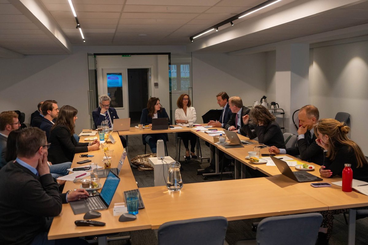 🗣️ Today, within the framework of the ALDE party Bureau in Brussels, Libseen president Monika Zajkova briefed on the political situation in each state of the region of Southeast Europe and the involvement of liberal parties.