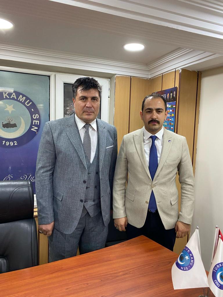 svsulkuocaklari's tweet photo. İl Başkanımız Sn. Bahadır GÖKMEN,Kamu Sen Şube Başkanı Dursun ÖZEN, Türk Eğitim Sen Şube Başkanı Yüksel YİĞİT, Türk Büro Sen Şube Başkanı Taner KÖKSAL, Türk Diyanet Sen Şube Başkanı Bedir ÇİFTÇİ, https://t.co/f6yfc8V0CM