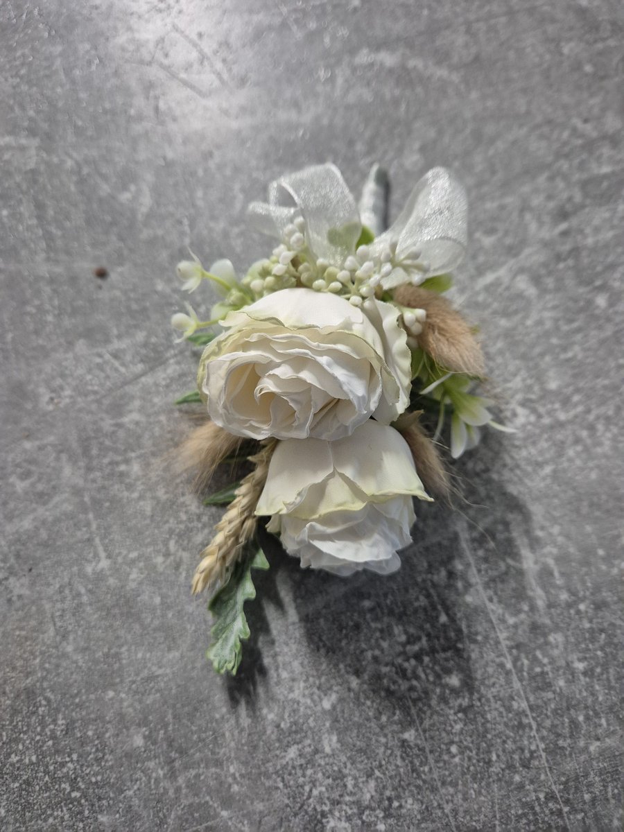 Stunning dried buttonholes and Corsage 😍 
Made to order 
Jaynes flower studio 
Llandrindod Wells 
LD1 6AG