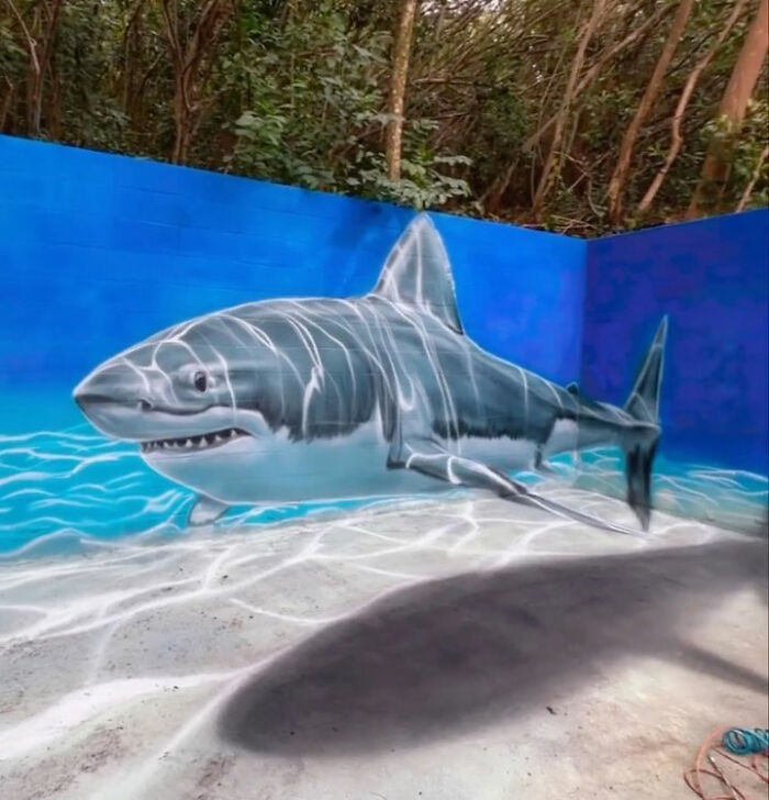 ZorzStudios's tweet photo. #Artist transforms boring and abandoned sites by #painting #3DMurals (15 pics) https://t.co/hPpLd50EYc | #SaumyaRatan #art #RealisticMurals #Tehrell #3DMasterpieces #PowerOfArt #FantasticalEnvironment https://t.co/T3ujstNhAi