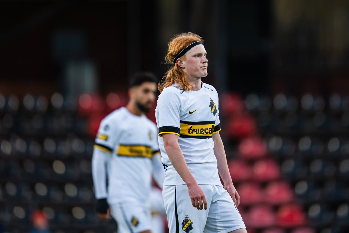 17-year old Elvis van der Laan against IFK Värnamo.

- 100% total duels won (7/7)
- 4 clearances
- 3 tackles
- 1 blocked shot