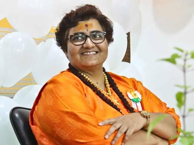 This is BIG 🚨

NIA has demanded death penalty for former BJP MP Pragya Thakur in the 2008 Malegaon Bomb Blast case.

But No media, no journalist covered this news.

She was also elected as Bhopal MP in 2019 from BJP.

This should be shared widely.