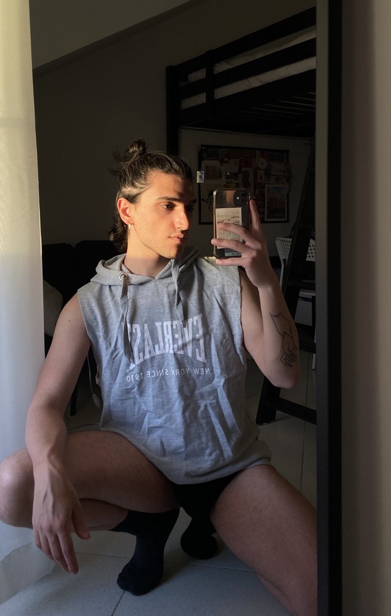 Simonev4l3's tweet image. un bacetto dal sole