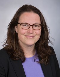 Dr Lisa Madlensky reviews the evolution of #cancer genetic testing, including Mother Nature’s poker hand (SNPs), and discussing these tests with patients who request them, but are not at high risk. #genetictesting tinyurl.com/yz8njnns