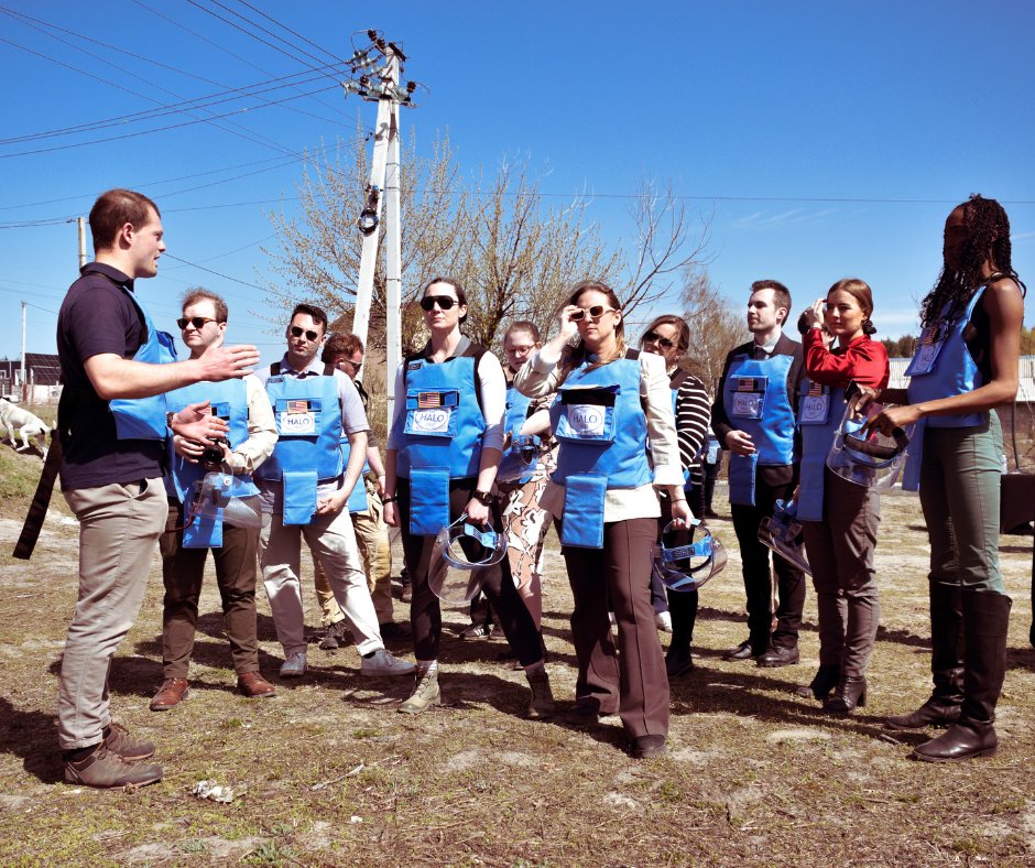 The HALO Trust USA (@halotrustusa) on Twitter photo 🤝 HALO Ukraine was delighted to welcome a delegation of Congressional staffers and representatives from the Center for Strategic and International Studies <a href="/CSIS/">CSIS</a> at an active demining site at Berezivka village, Kyiv oblast.
Visitors got a first-hand look at the impact of 🤝 HALO Ukraine was delighted to welcome a delegation of Congressional staffers and representatives from the Center for Strategic and International Studies <a href="/CSIS/">CSIS</a> at an active demining site at Berezivka village, Kyiv oblast.
Visitors got a first-hand look at the impact of