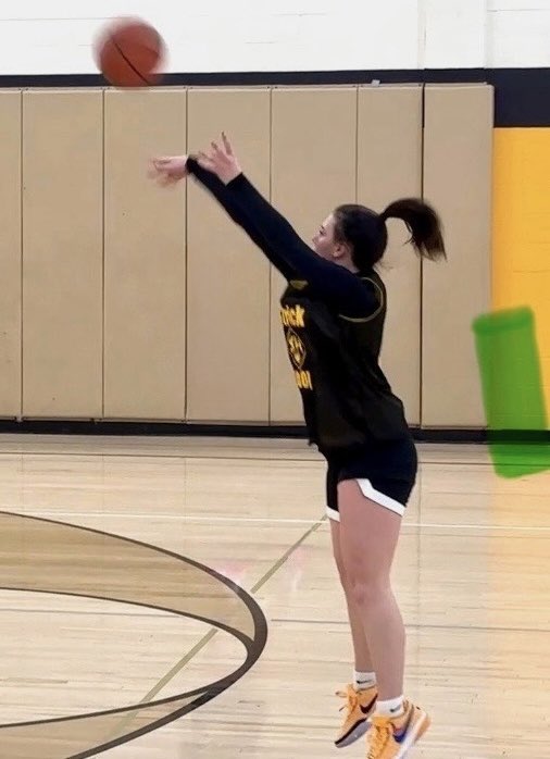 Strick🏀Hoops (@strickhoopsllc) on Twitter photo 2027 early look…
<a href="/AnnsleyBaker/">Annsley Baker</a>
🔸All-State
🔸All-District
🔸1st Team All-Section 2x
🔸12th leading scorer in WPIAL at 20.8 ppg
🔸BIG time playmaker on offense AND defense
#ATTACK #GetBuckets #StrickHoopsFam #Recruiting #TheClash 2027 early look…
<a href="/AnnsleyBaker/">Annsley Baker</a>
🔸All-State
🔸All-District
🔸1st Team All-Section 2x
🔸12th leading scorer in WPIAL at 20.8 ppg
🔸BIG time playmaker on offense AND defense
#ATTACK #GetBuckets #StrickHoopsFam #Recruiting #TheClash
