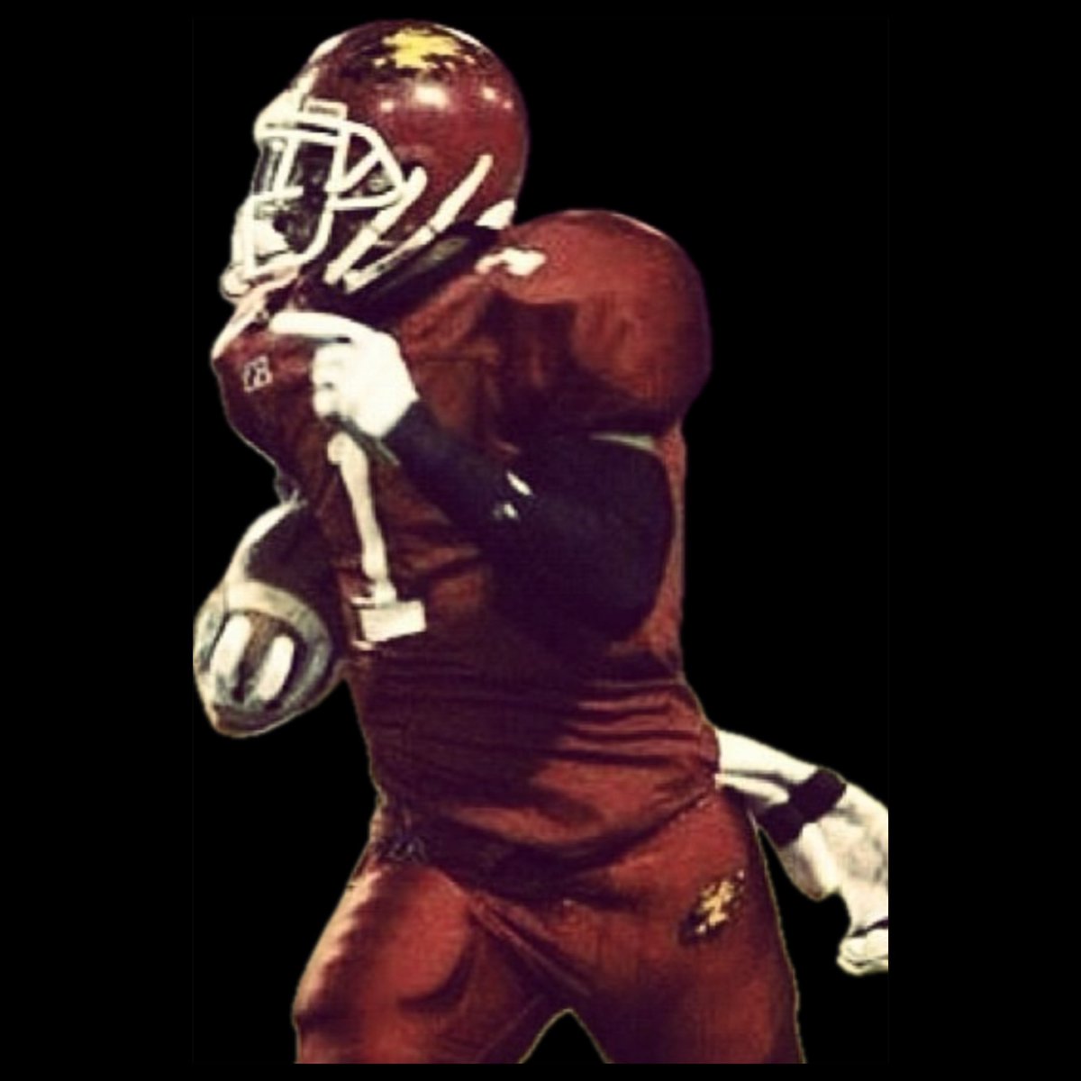 He’s back HOME.  Please welcome our Varsity Offensive Coordinator Kyle Williams. Chaparral Class of 2006. 

6 year NFL Vet
Super Bowl Champion 

Most recently Kyle coached at Perry High School as the Pass Game Coordinator and Receivers Coach.