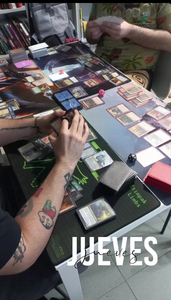 El Becario de Urza tweet media