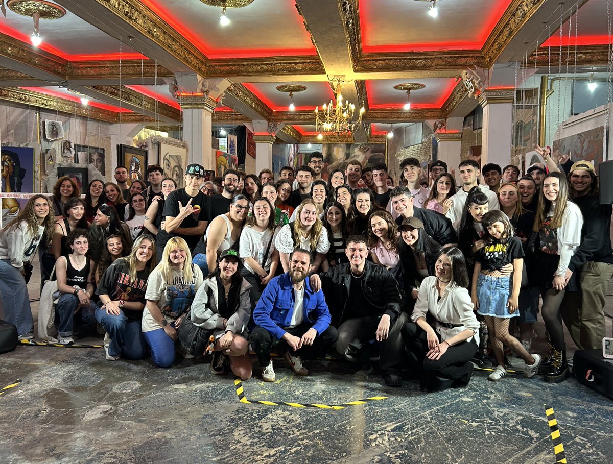 Muchísimas gracias a todos por venir 🤩🤩 <a href="/Recycled_J/">RECYCLED J</a>  <a href="/Radio3Extra/">(radio 3)</a>