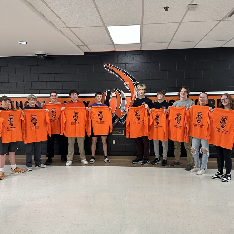 We have a number of students from the Mathletes program who will be representing Lincoln-Way West this weekend at State.

➕ Geometry Team
➖ Algebra 2 Team
✖️ Fr/Soph Group
➗ Fr/Soph 2 person 

Good luck Warriors—your hard work adds up to success! 

#LeadTheWay