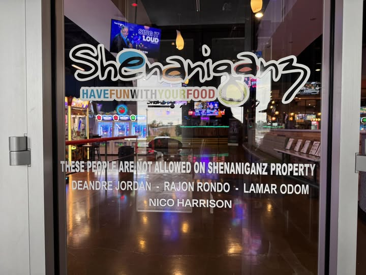 eleesalw's tweet image. Someone posted this in a local FB group I'm CRYING