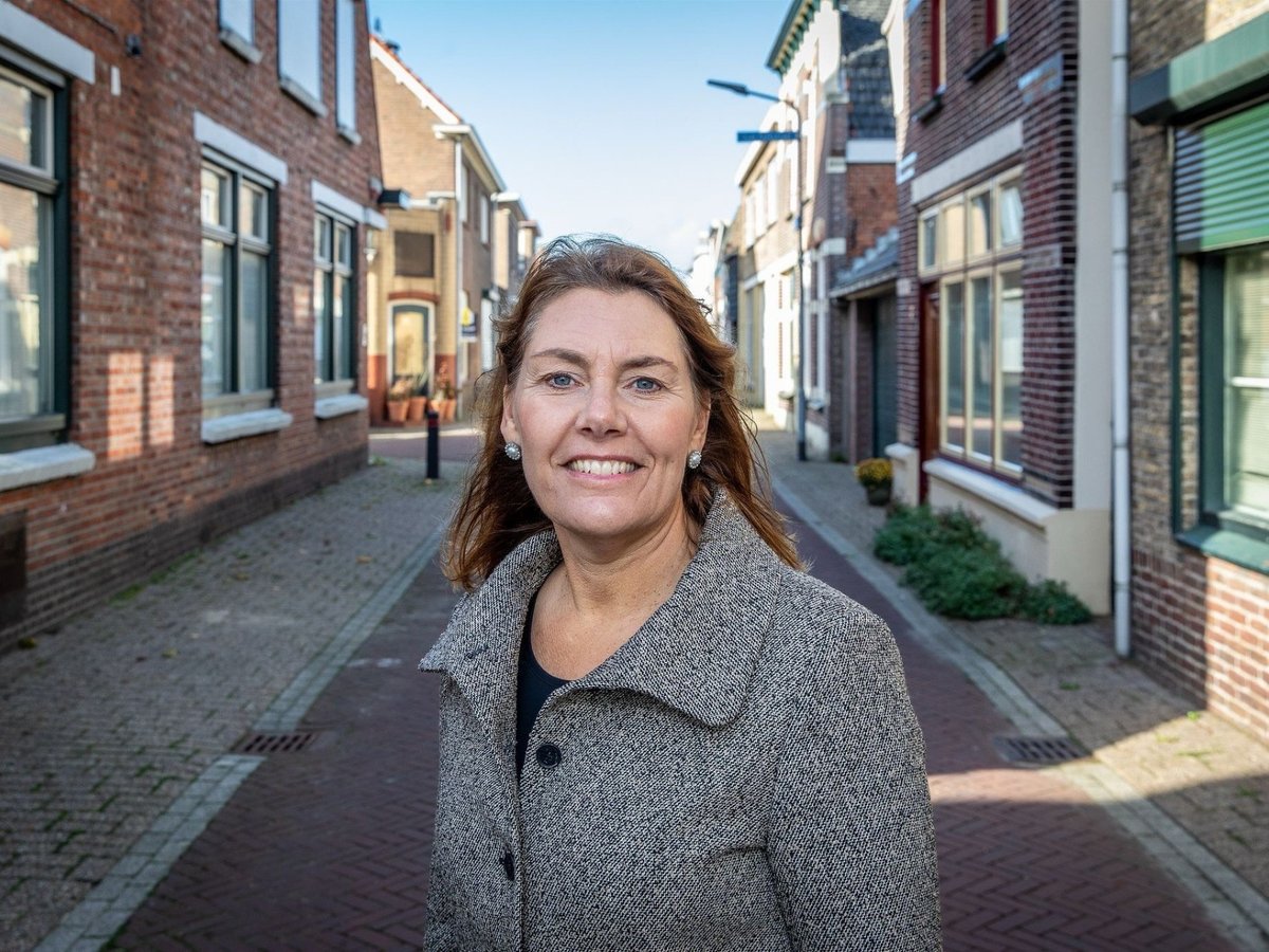 José van Egmond wordt waarnemend burgemeester van gemeente Tiel ogld.nl/L01T