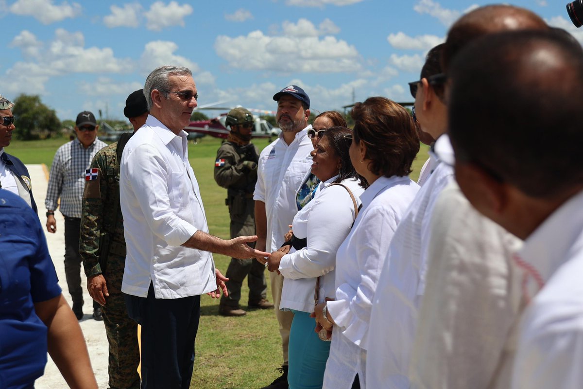Llegamos a Dajabón para iniciar un recorrido por la frontera.

Visitaremos Elías Piña, Jimaní y Pedernales para dar seguimiento directo al fortalecimiento de nuestra seguridad fronteriza y acciones para robustecer el control migratorio.