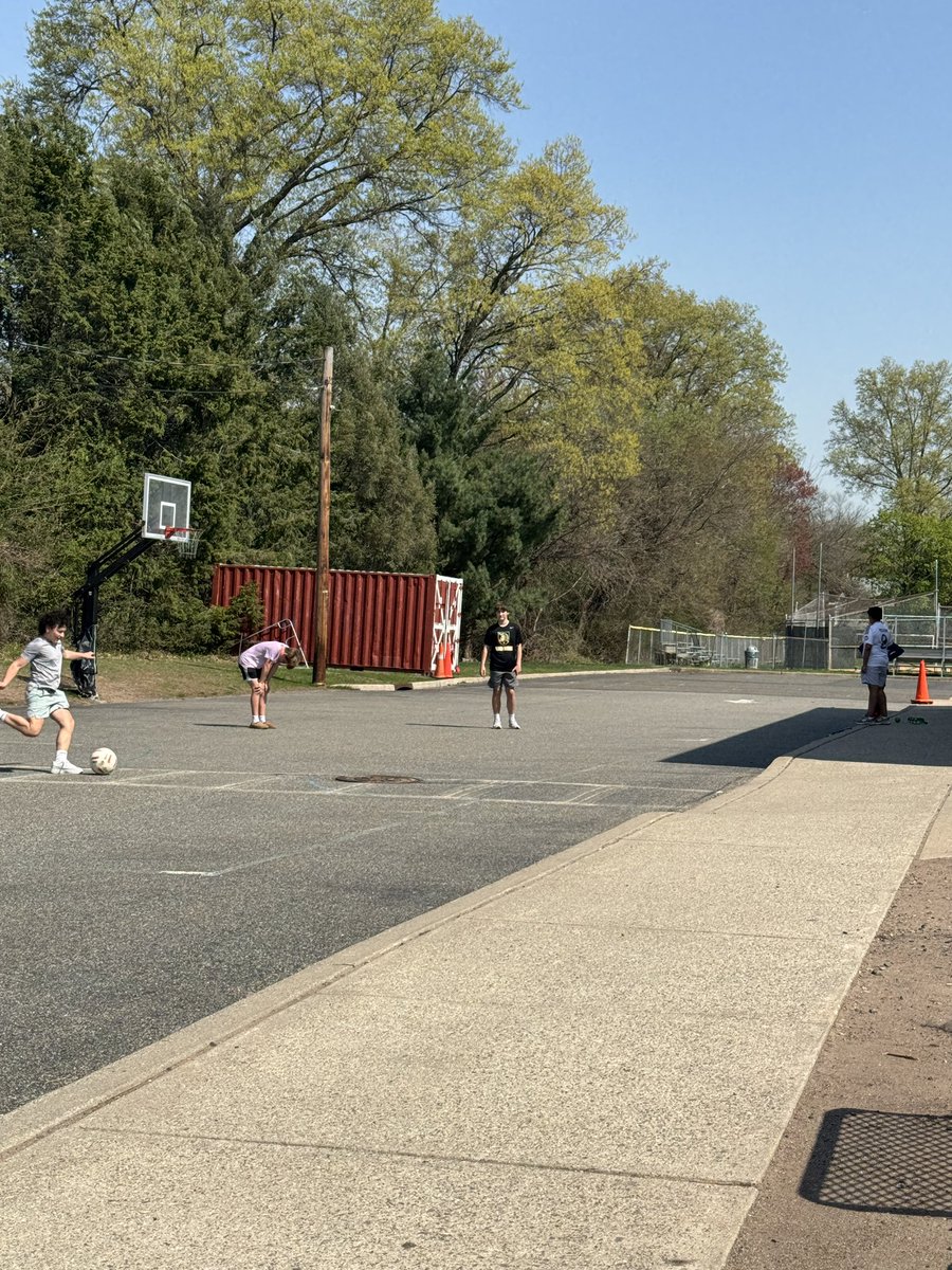 Danielle Florio tweet media