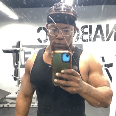 Cashhead1000's tweet photo. #NewProfilePic https://t.co/WwiLvmppvv
