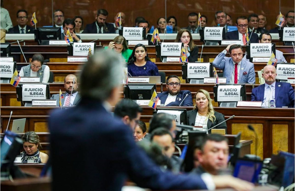 La CC (2023) se equivocó. Le quedó grande la responsabilidad frente al país en un tema tan delicado y seguramente nunca admitirán su error. Nunca debió dar paso al Juicio Político en contra del Presidente Guillermo Lasso Mendoza.

 <a href="/LassoGuillermo/">Guillermo Lasso</a> es inocente, como siempre se