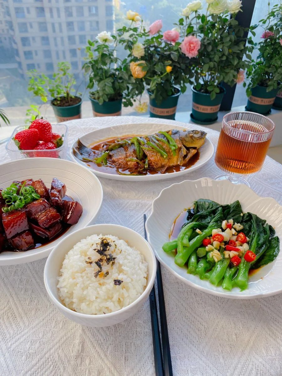 불꽃놀이 향은 평범한 사람들의 마음을 감동시킵니다 😋