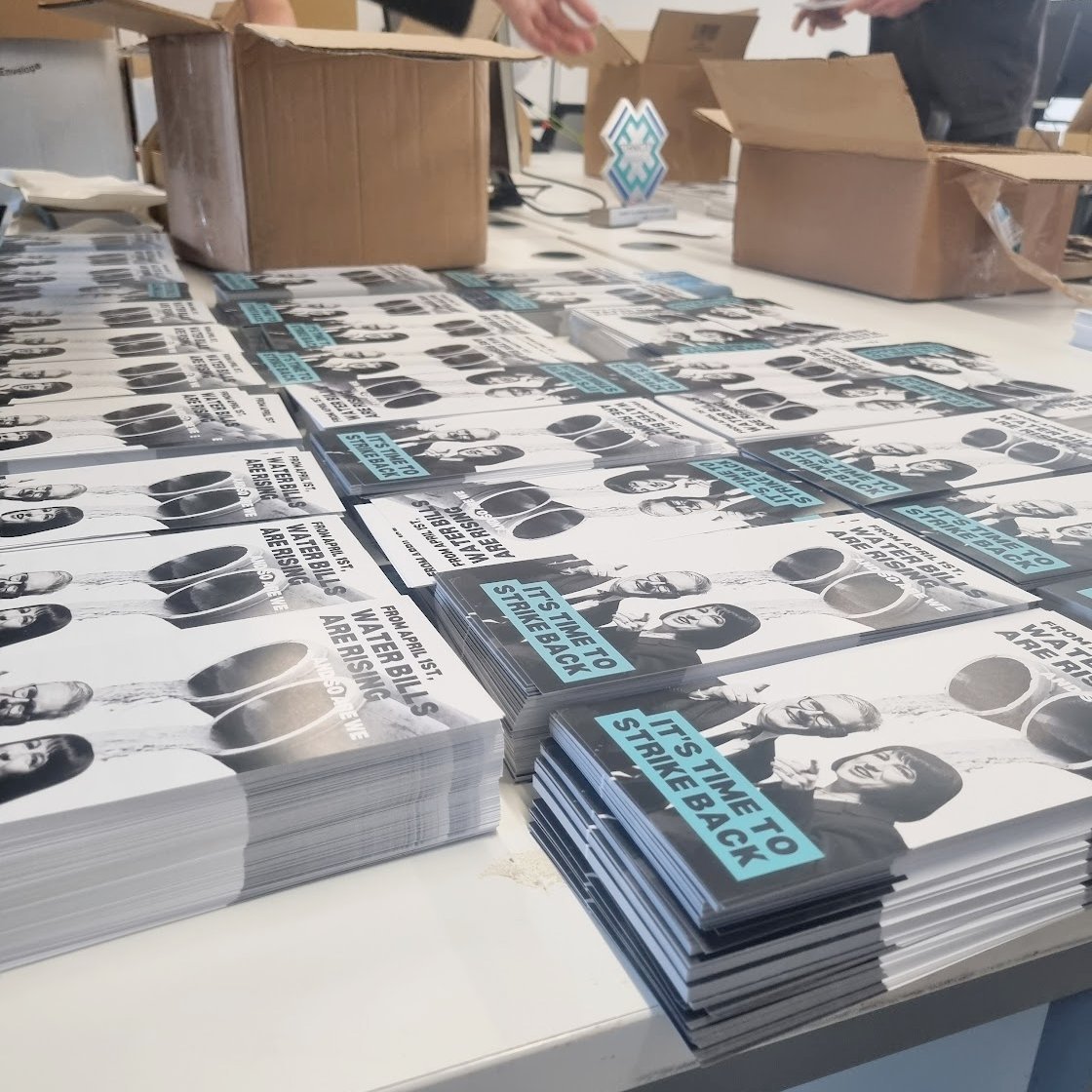 We sent out another 20 orders of leaflets and stickers 📢

Volunteers packed up and posted more than 4,000 leaflets and 1,000 stickers yesterday to people in communities across the country.

Get your order in before our next run to the post office 👉 take-back-water.myshopify.com