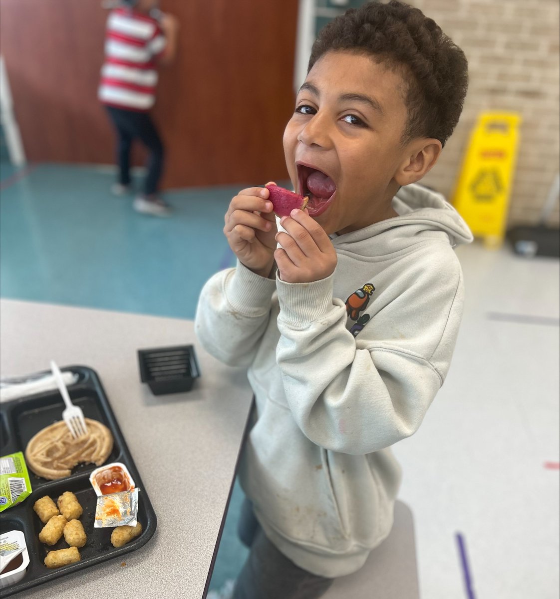 Something radish-ly fun happened in LCISD cafeterias today! Students got to taste watermelon radish — a colorful, crunchy veggie that is packed with nutrients and locally grown right here in Texas!  #LCISDwefeedkids #FarmToSchool